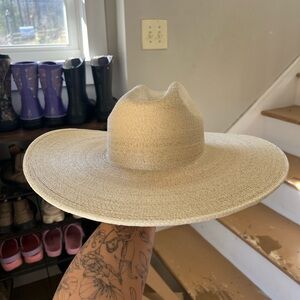 Gigi Pip Cove Wide Brim Straw Hat NEW IN BOX